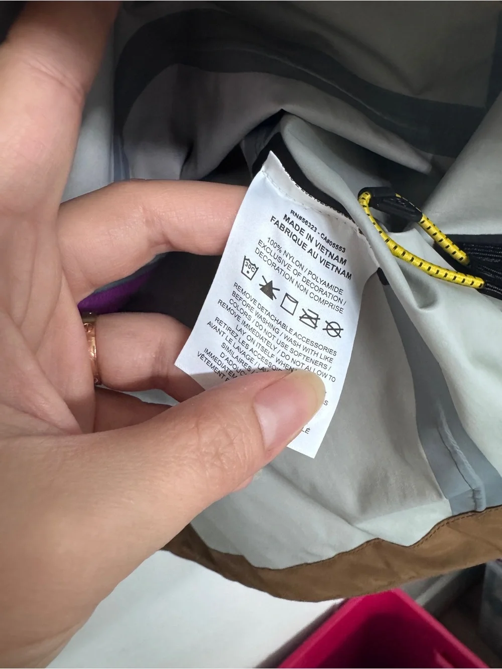 NWT Nike Mens ACG MORPHO STORM-FIT ADV RAIN Multi Color JACKET Sz M
